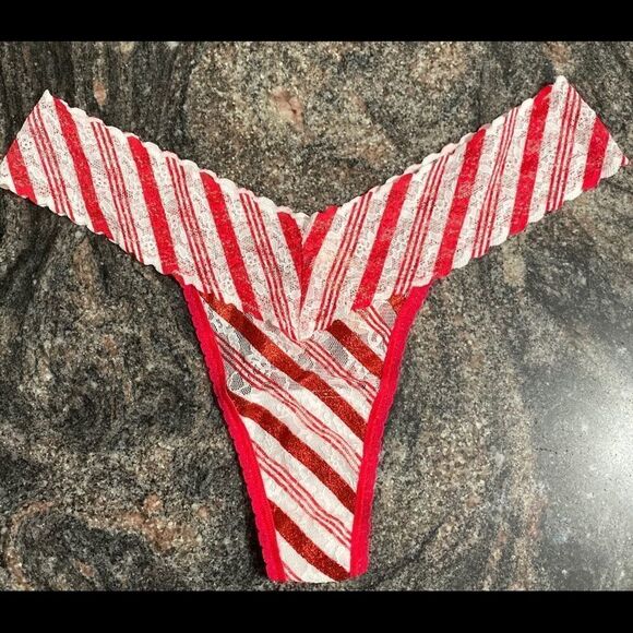 Victorias Secret Christmas and Everyday one size lace glitter thong fits M L - Picture 8 of 8